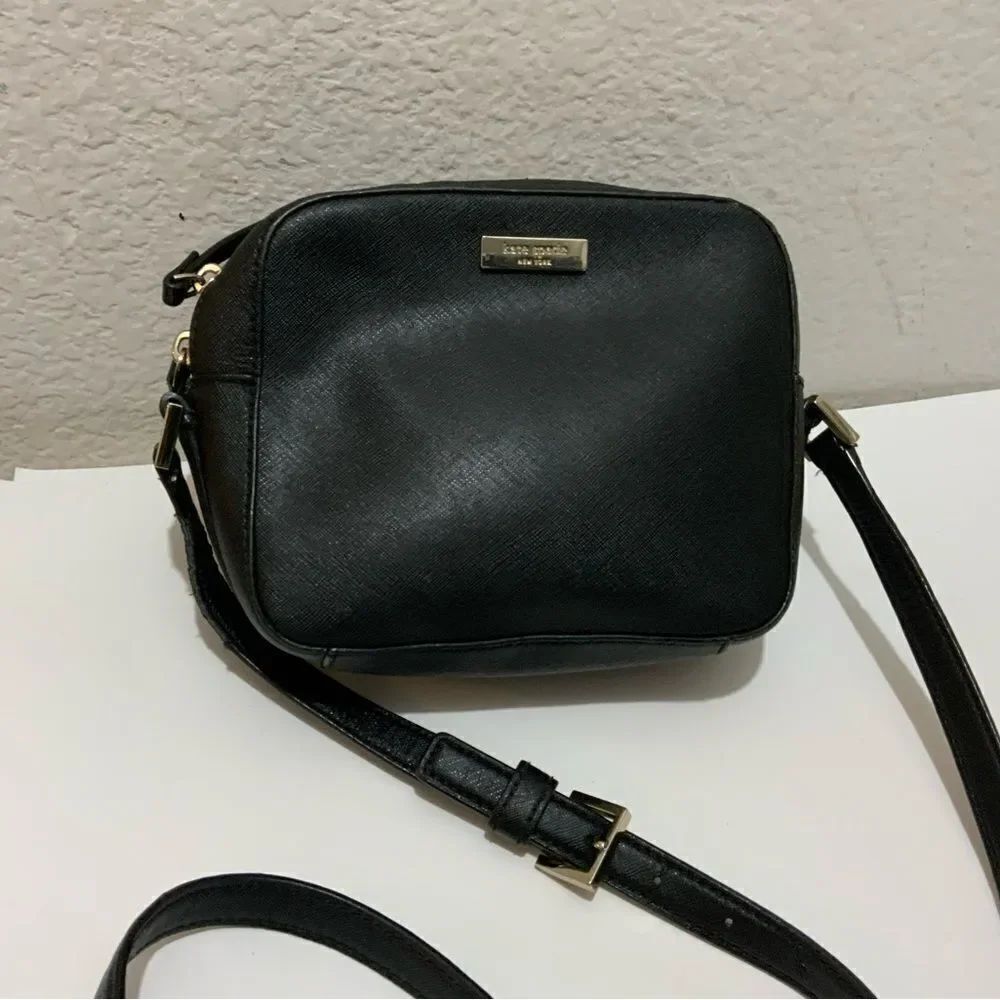 Kate Spade “Newbury Lane Cammie” Leather Crossbody in Black MSRP: $298